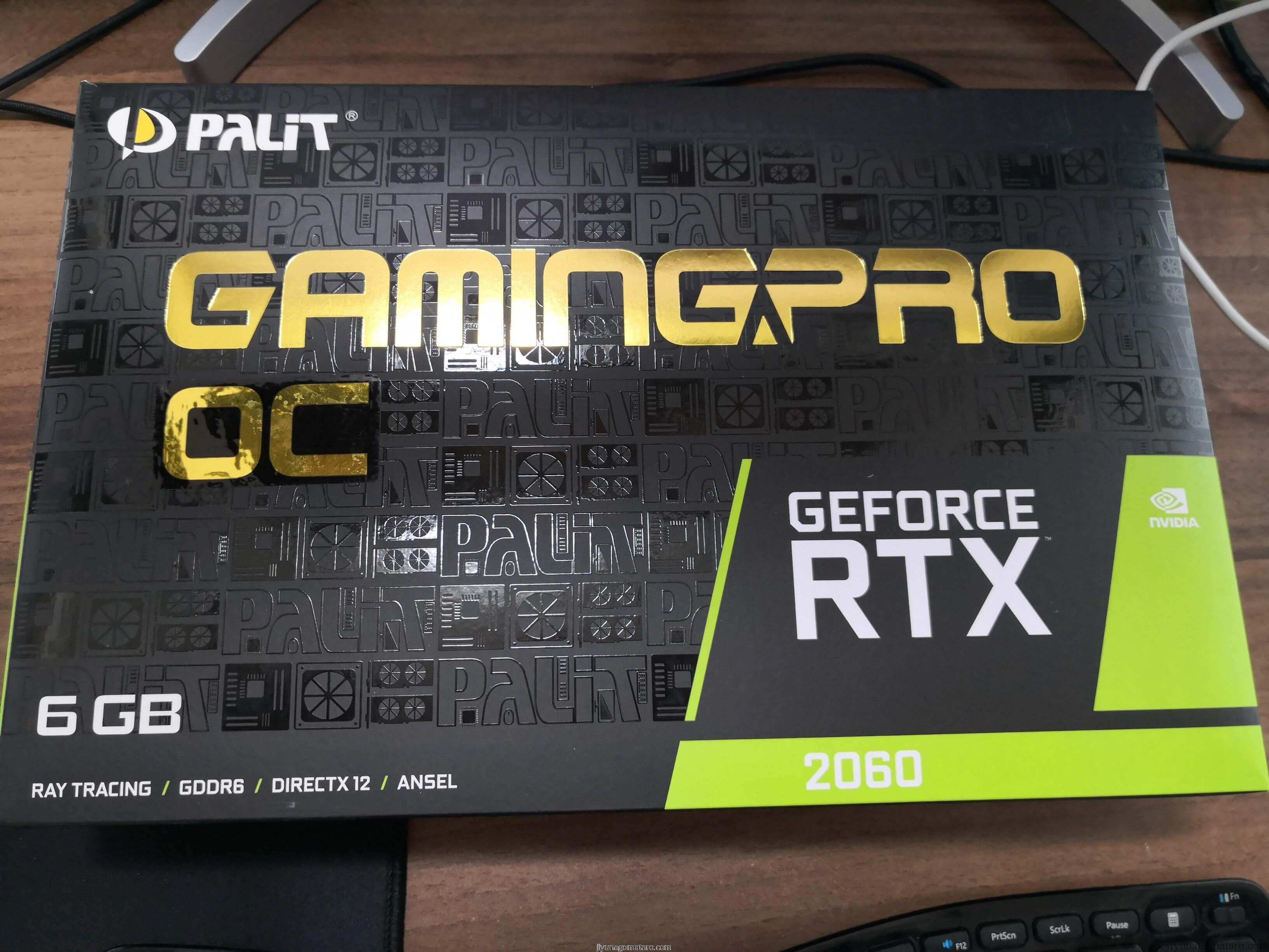 Palit GamingPro OCのRTX2060の箱