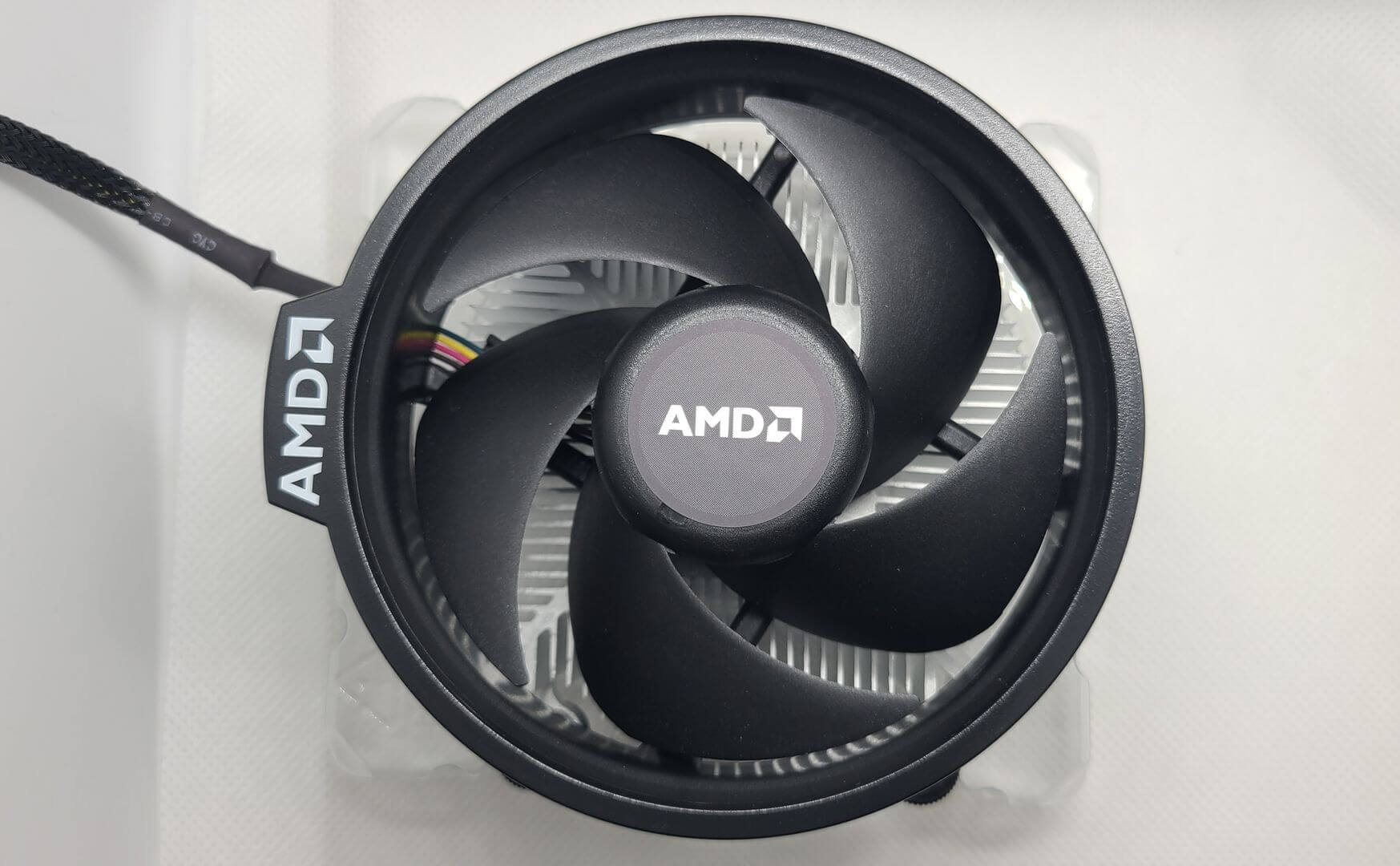 AMD Ryzen 5 5600G リテールクーラー付属 - CPU