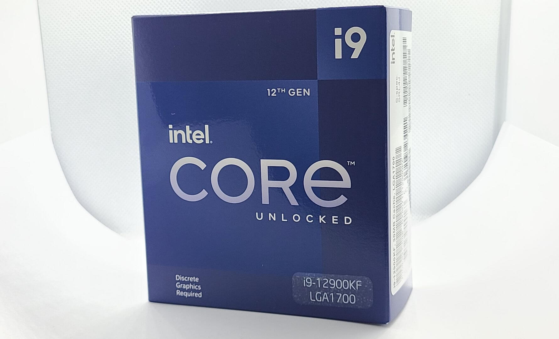 Core i9 12900KFのパッケージ