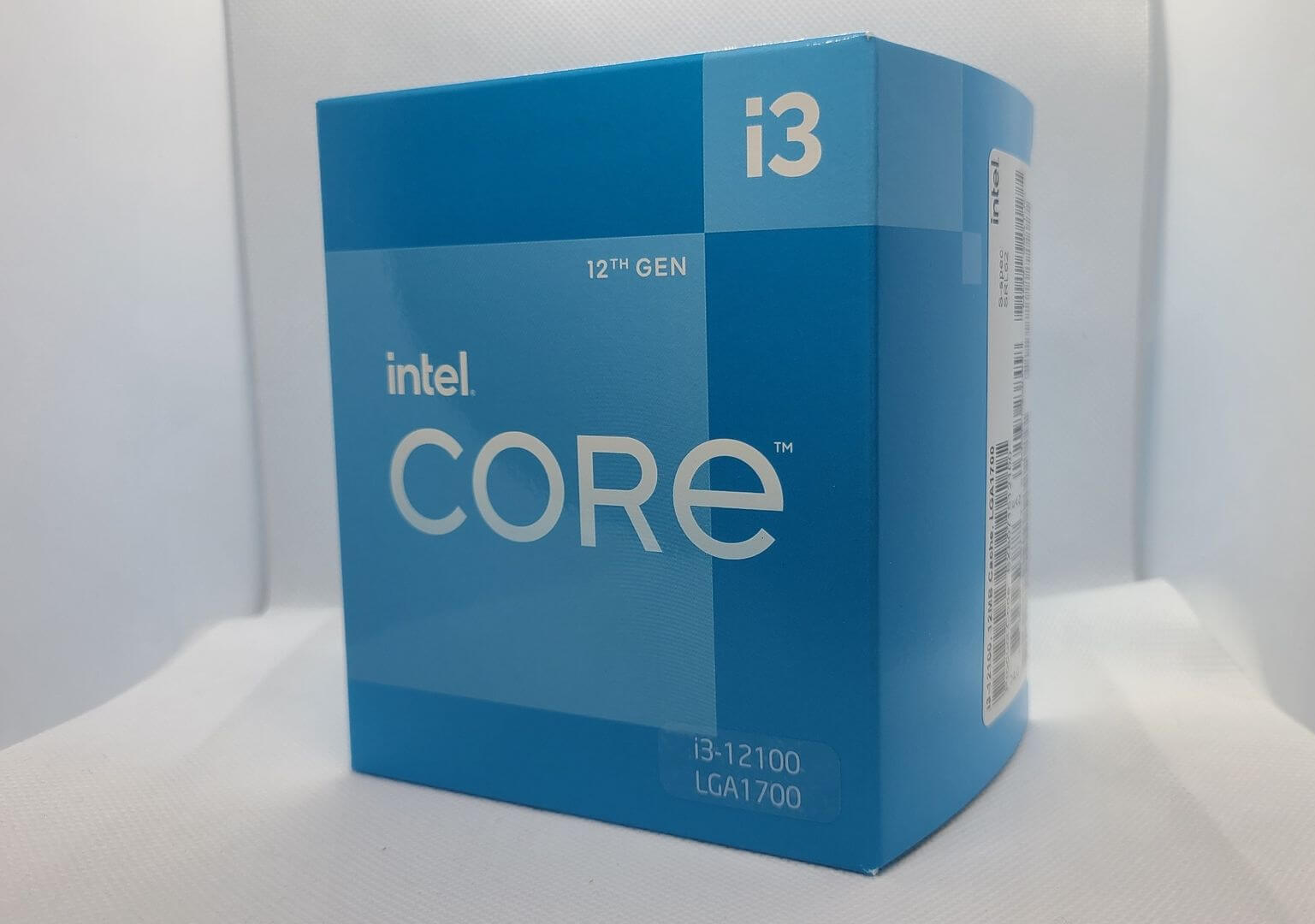 Core i3 12100の外装