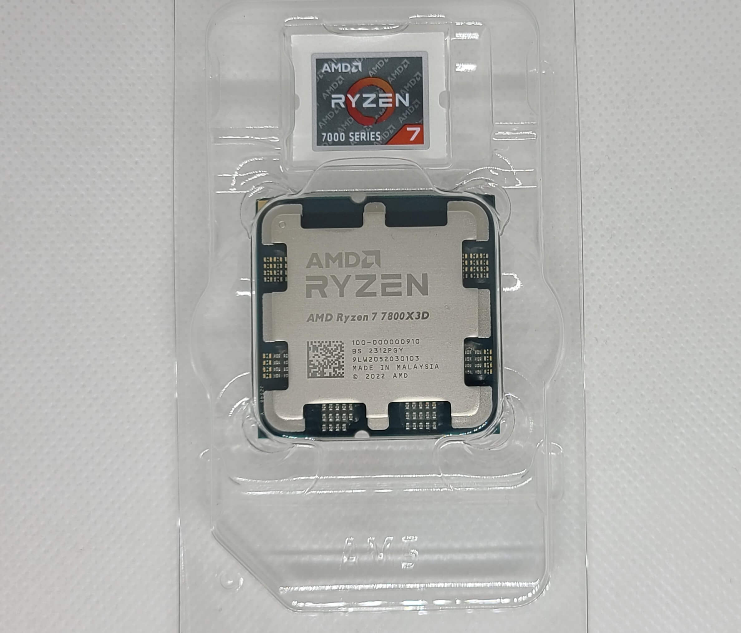 Ryzen7 7800X3DのCPU本体