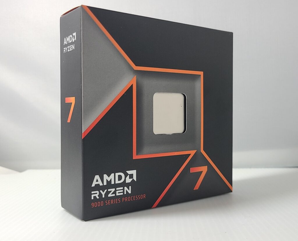 Ryzen 7 9700Xのパッケージ