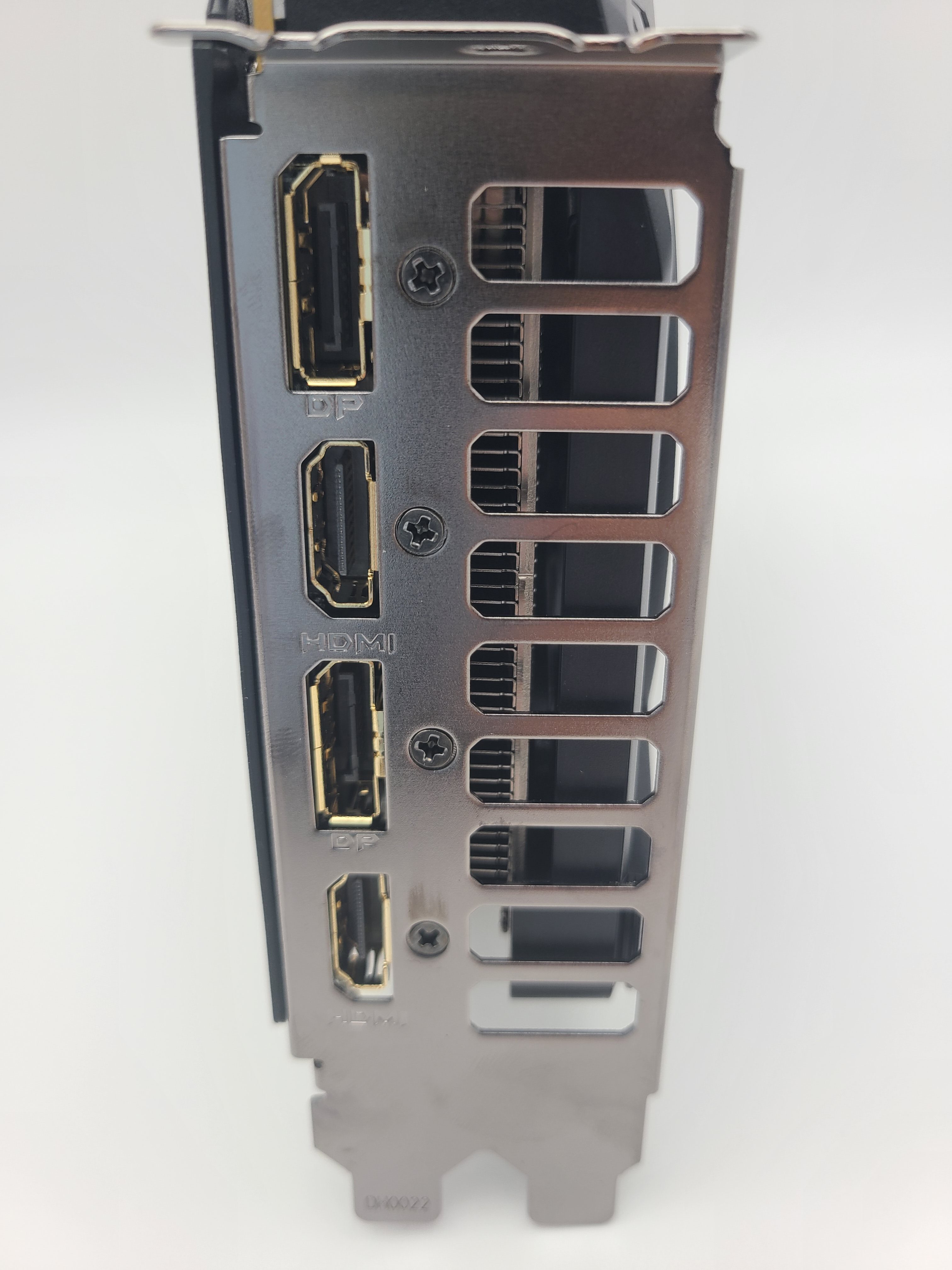GIGABYTE RTX 5050 WINDFORCE OC 8Gのアウトプット